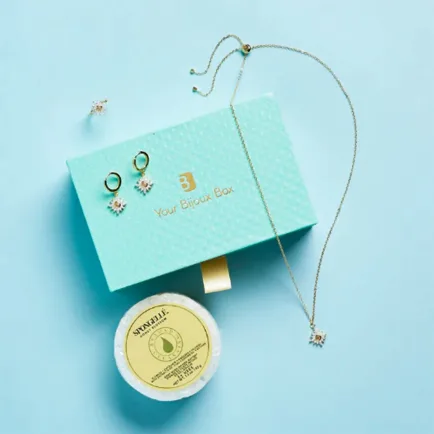 Custom-Jewelry-Subscription-Boxes-5